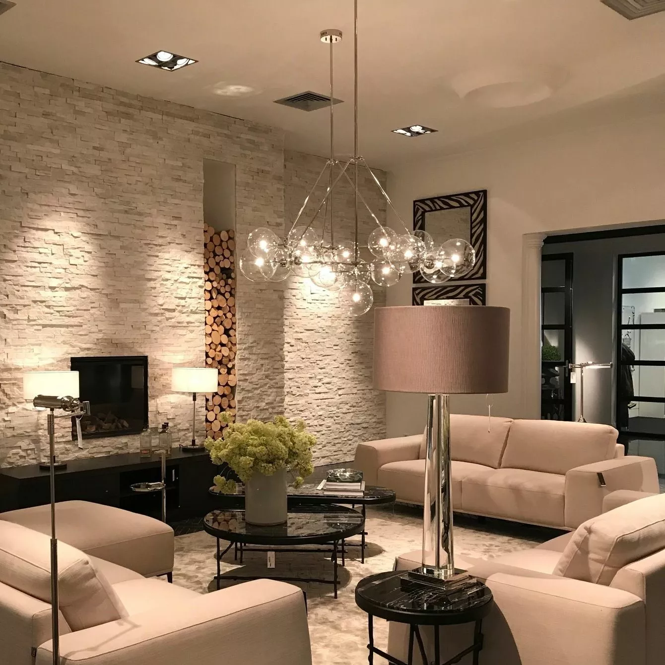 Lasinen Kattovalaisin Bermude - Image 5