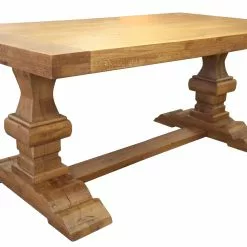 Ruokapöytä Luostari Tammesta