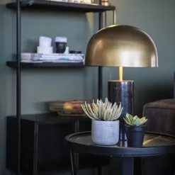 Pöytävalaisin David Messinki 5 Pöytävalaisin David Messinki -Ruokapöydät Verkäufe marmorijalkainen poytavalaisin david sisustus