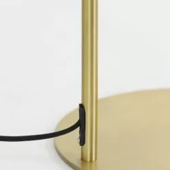 Messinkinen Pöytävalaisin Mette -685 -Ruokapöydät Verkäufe messinginvarinen lattiavalaisin mette 6 1