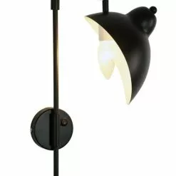 Musta Seinävalaisin Ambienta -Ruokapöydät Verkäufe musta sein valaisin ambienta alhaalla