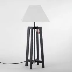 Musta Puinen Pöytävalaisin Pl-26b