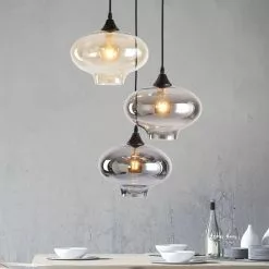 Pyöreä Kattovalaisin Vilmar 3 Gold -Ruokapöydät Verkäufe pyorea kattovalaisin lasikuvuilla vilmar3 sisustuksessa 1